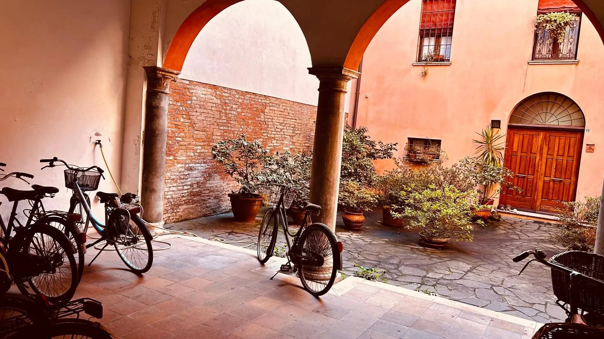 Apartment Maison Mayr Ferrara