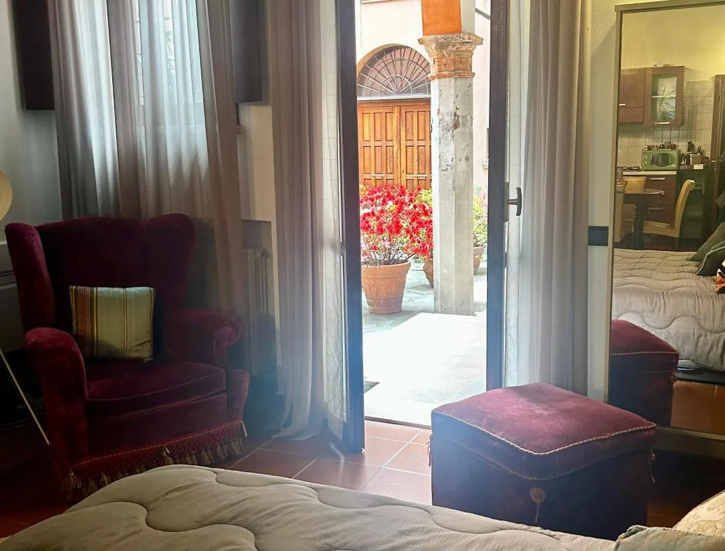 Maison Mayr Ferrara 0*,  Italy